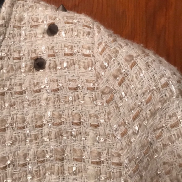 Vest - Picture 3 of 5